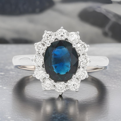 Blue Sapphire and Diamond Ring: 18K White Gold Elegant Jewelry