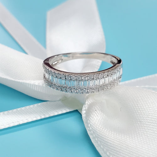 14K Gold Baguette & Round Cut Diamond Band Ring | Anniversary Jewelry