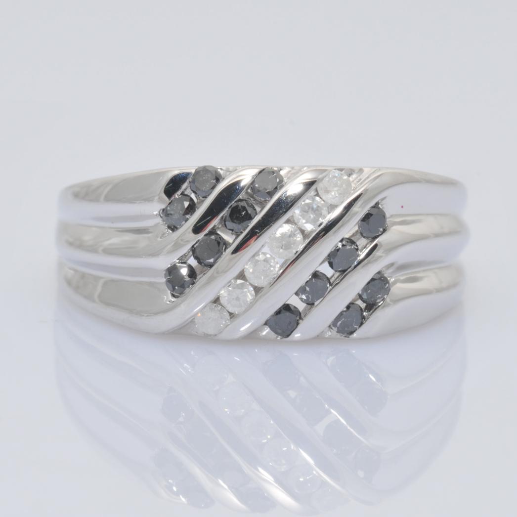 10984R Ring With Diamond