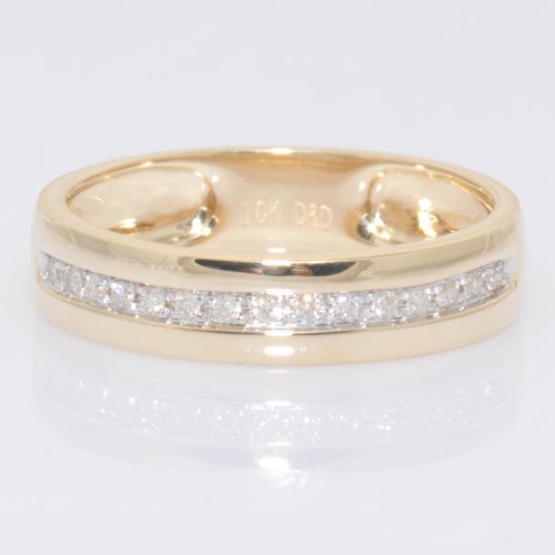 12832WR Ring With Diamonds