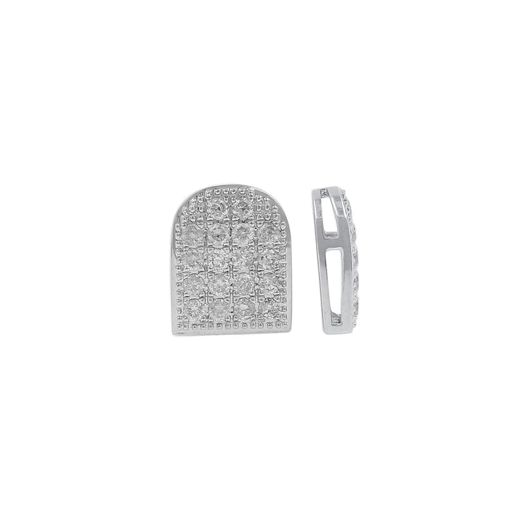 8946E Earring With Diamond